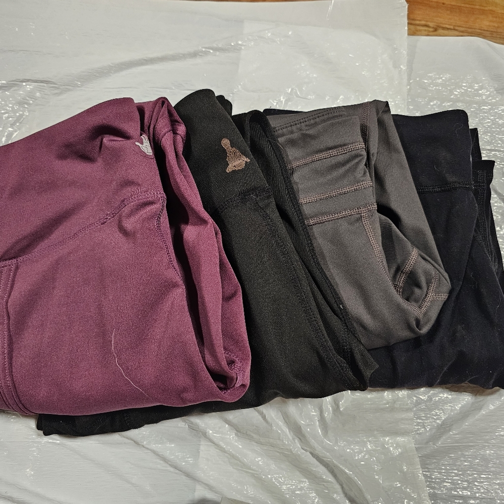 Lot of 4 Athletic Pants/Leggings Size Lg